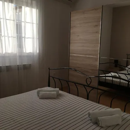 Mar - Private Parking Apartment